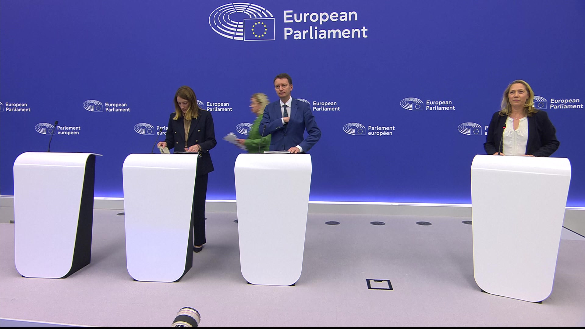 Press conference by Roberta METSOLA, EP President, Siegfried MUREŞAN (EPP, RO) and Carla TAVARES (S&D, PT), co-rapporteurs on the next EU long-term budget (MFF): outcome of the vote on Parliament's priorities